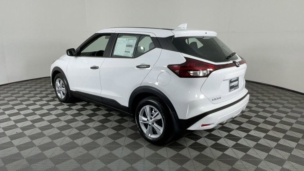 New 2025 Nissan Kicks Play S image 6