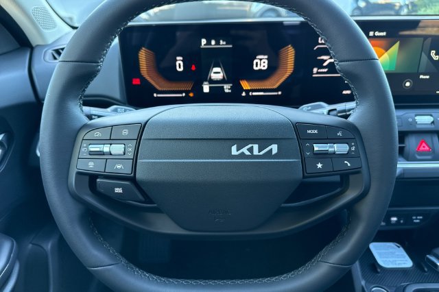 New 2026 Kia K4 EX FWD image 25