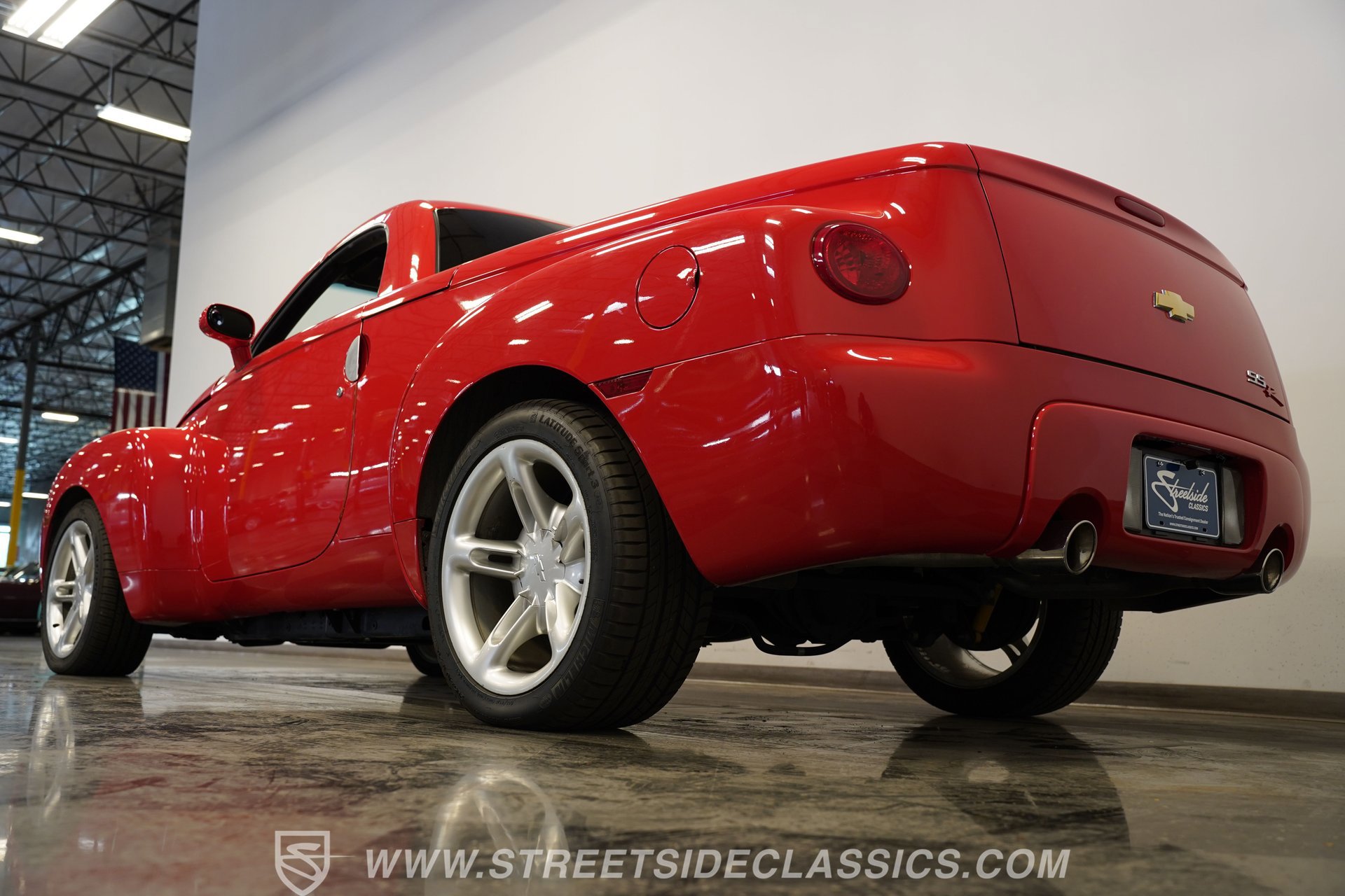 Used 2003 Chevrolet SSR w/ Preferred Equipment Group RWD image 26