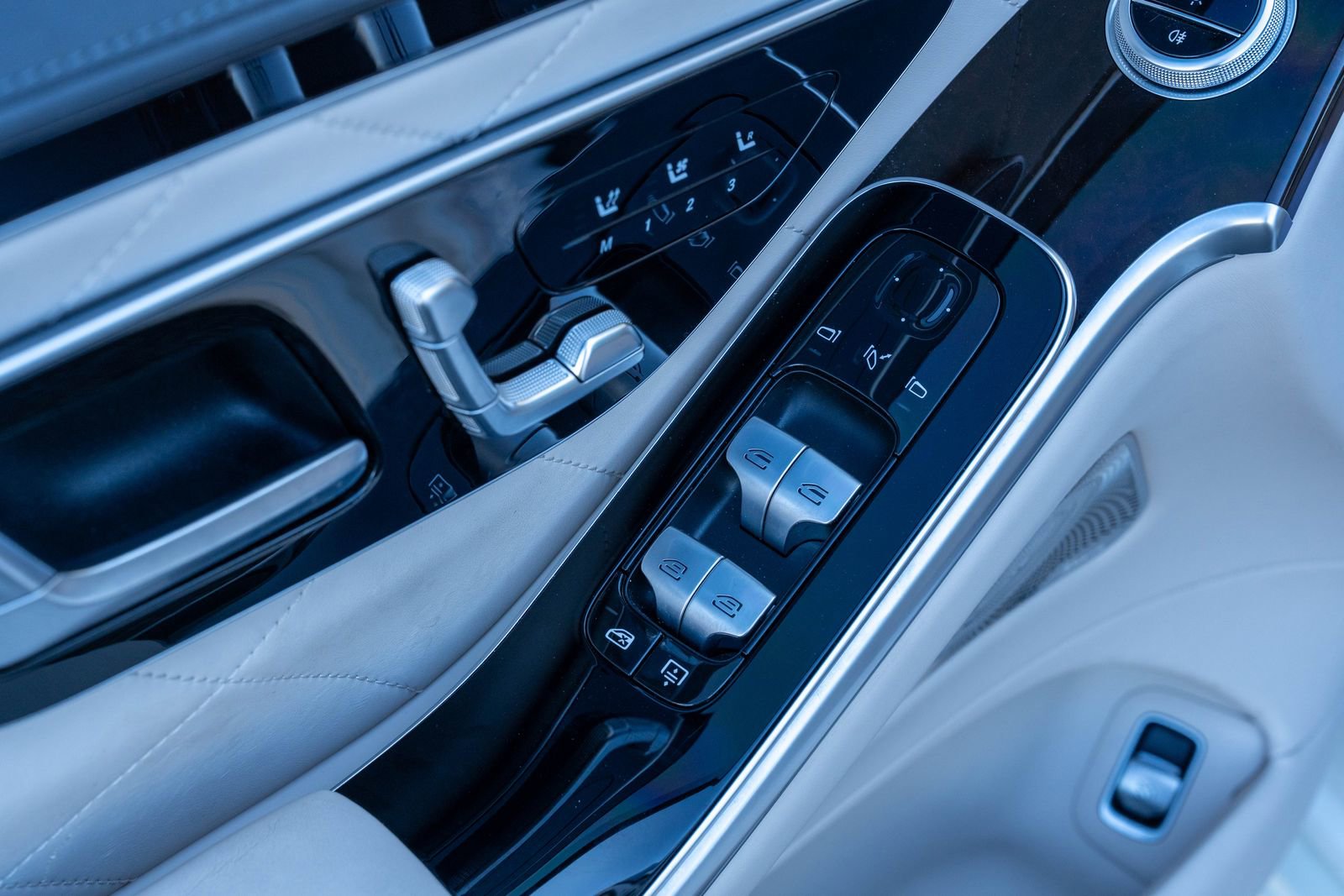 Used 2022 Mercedes-Benz S 580 4MATIC Sedan image 16