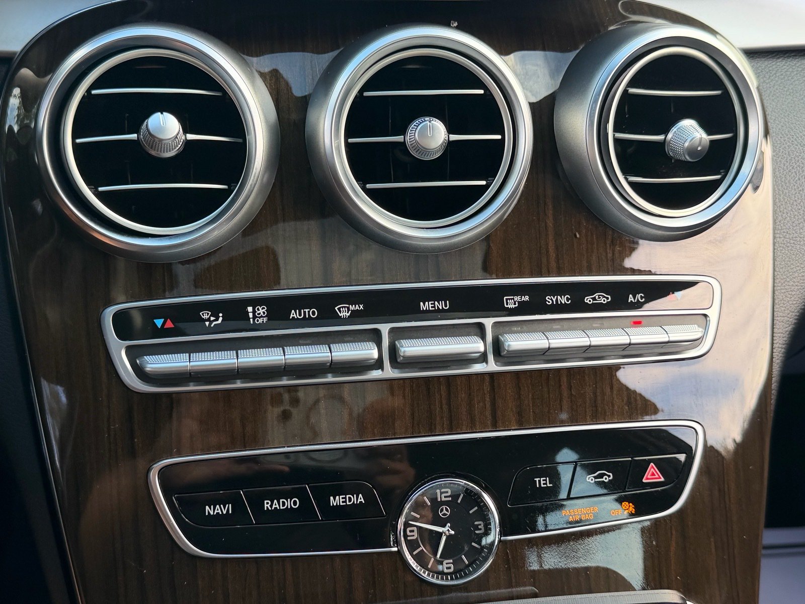 Used 2019 Mercedes-Benz C 300 4MATIC Sedan image 25