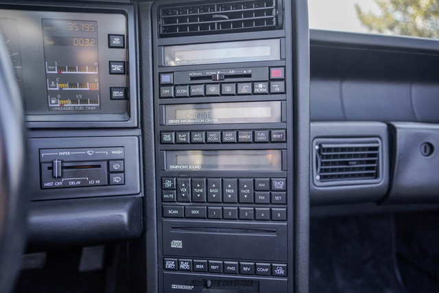 Used 1993 Cadillac Allante FWD image 43