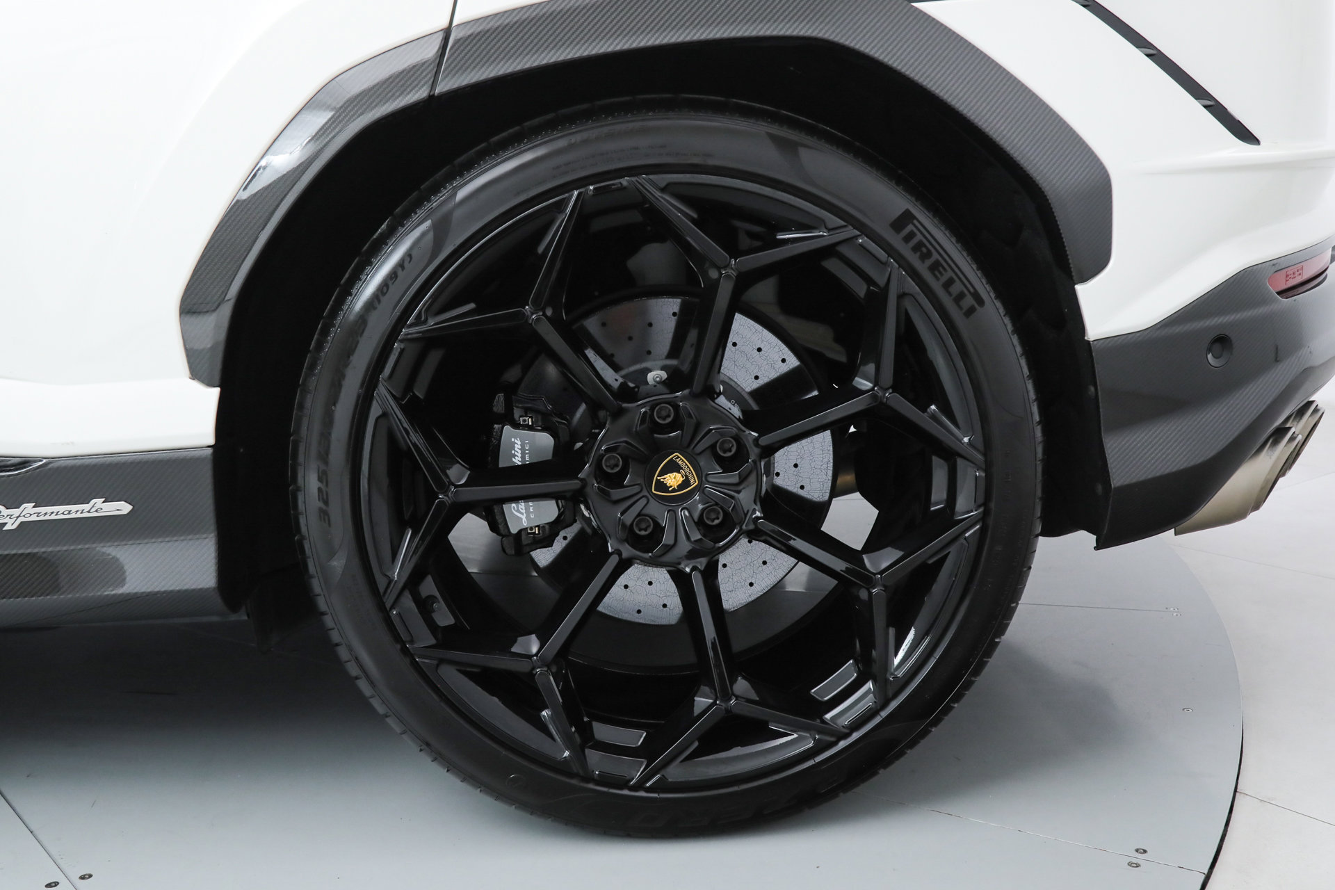 Used 2023 Lamborghini Urus Performante image 40
