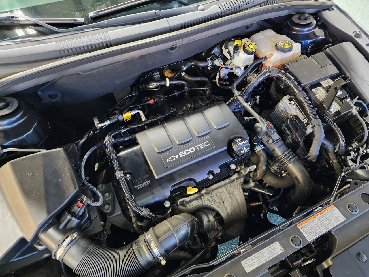 Used 2016 Chevrolet Cruze LT image 36