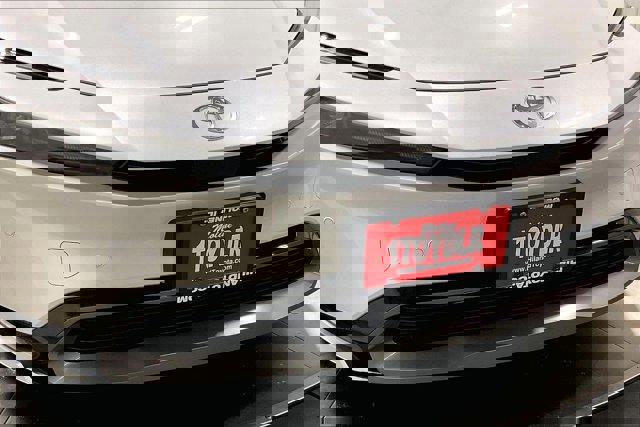 New 2026 Toyota Prius XLE image 34