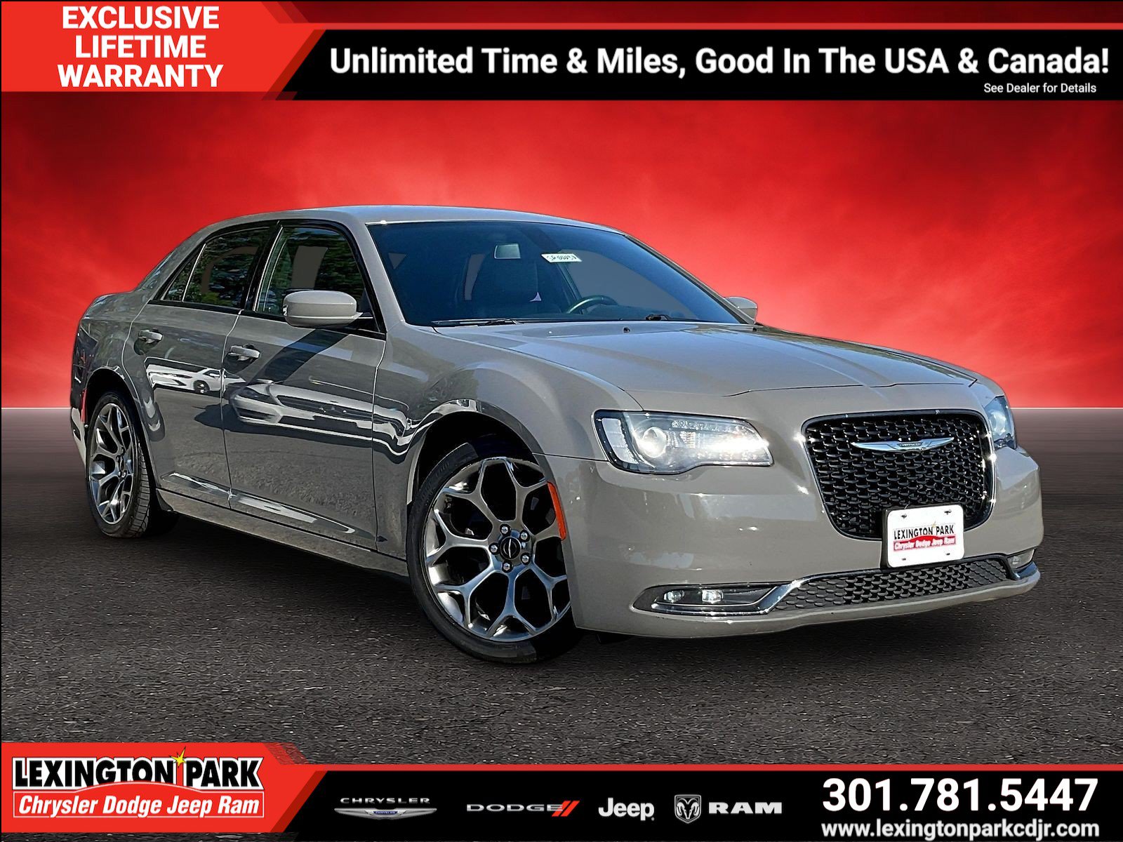 Used 2018 Chrysler 300 S RWD image 1