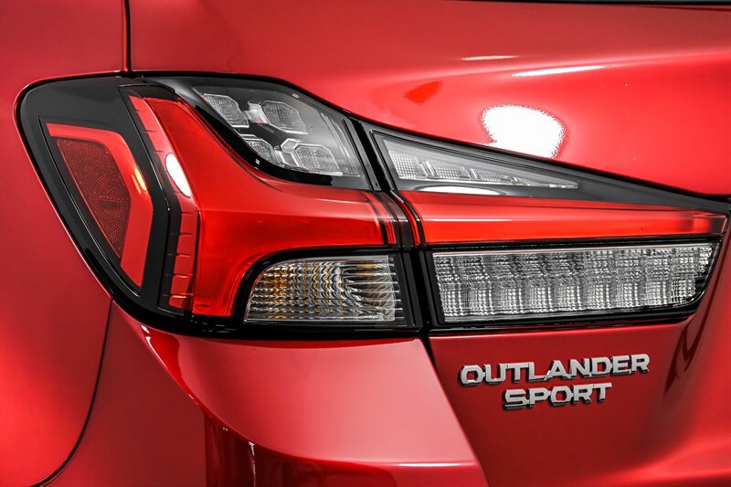 New 2027 Mitsubishi Outlander Sport SEL AWD/4WD image 10