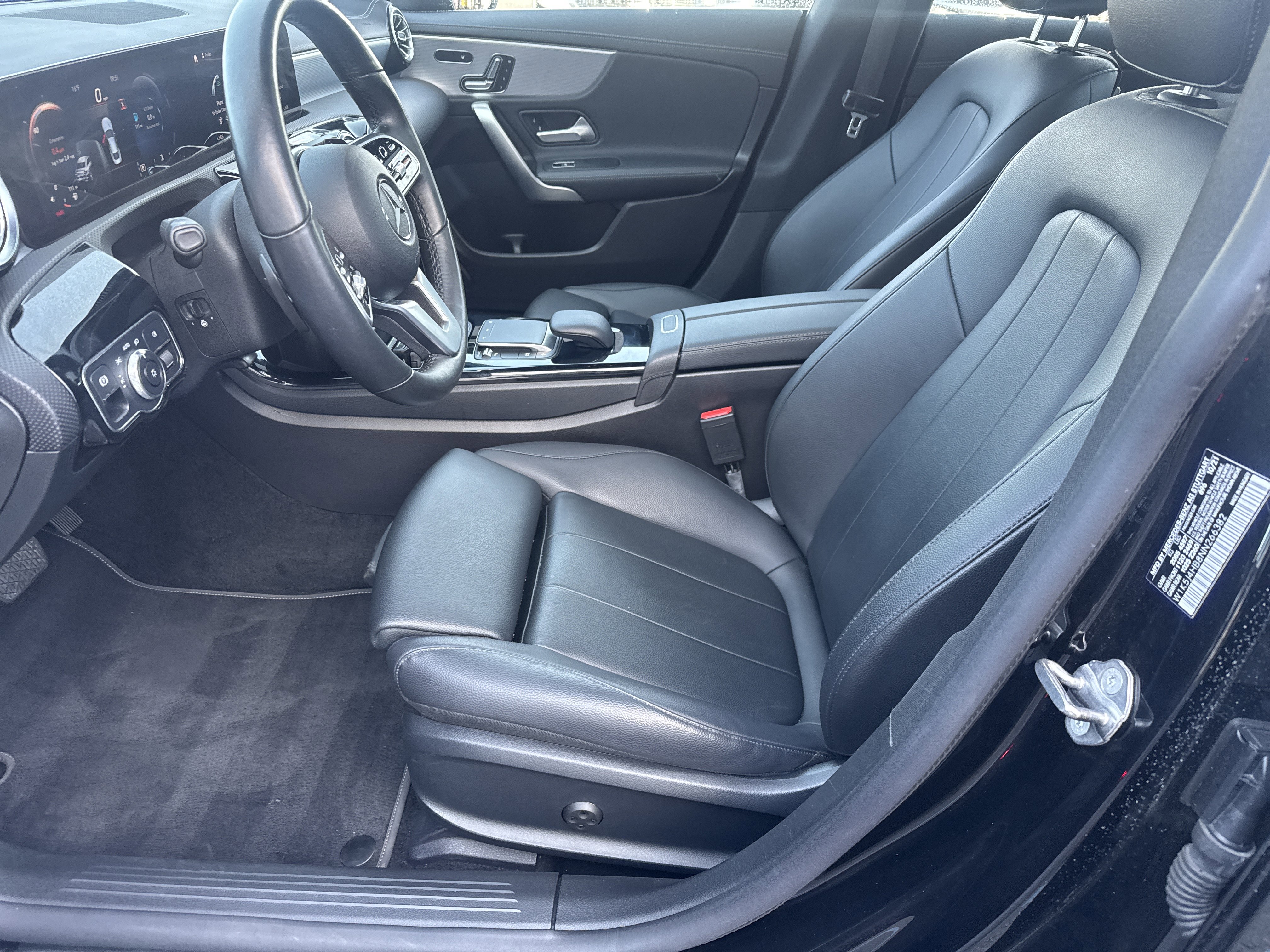 Used 2022 Mercedes-Benz CLA 250 4MATIC image 12