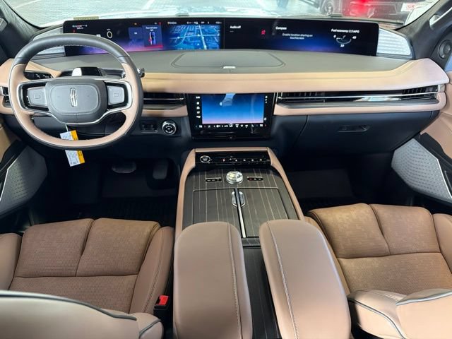 New 2026 Lincoln Navigator Black Label AWD/4WD image 17