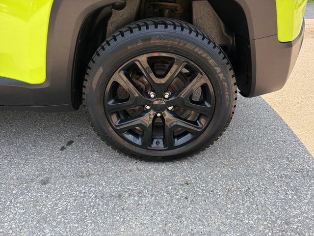 Used 2017 Jeep Renegade Altitude AWD/4WD image 31