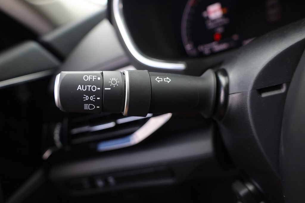 New 2026 Acura MDX SH-AWD image 16