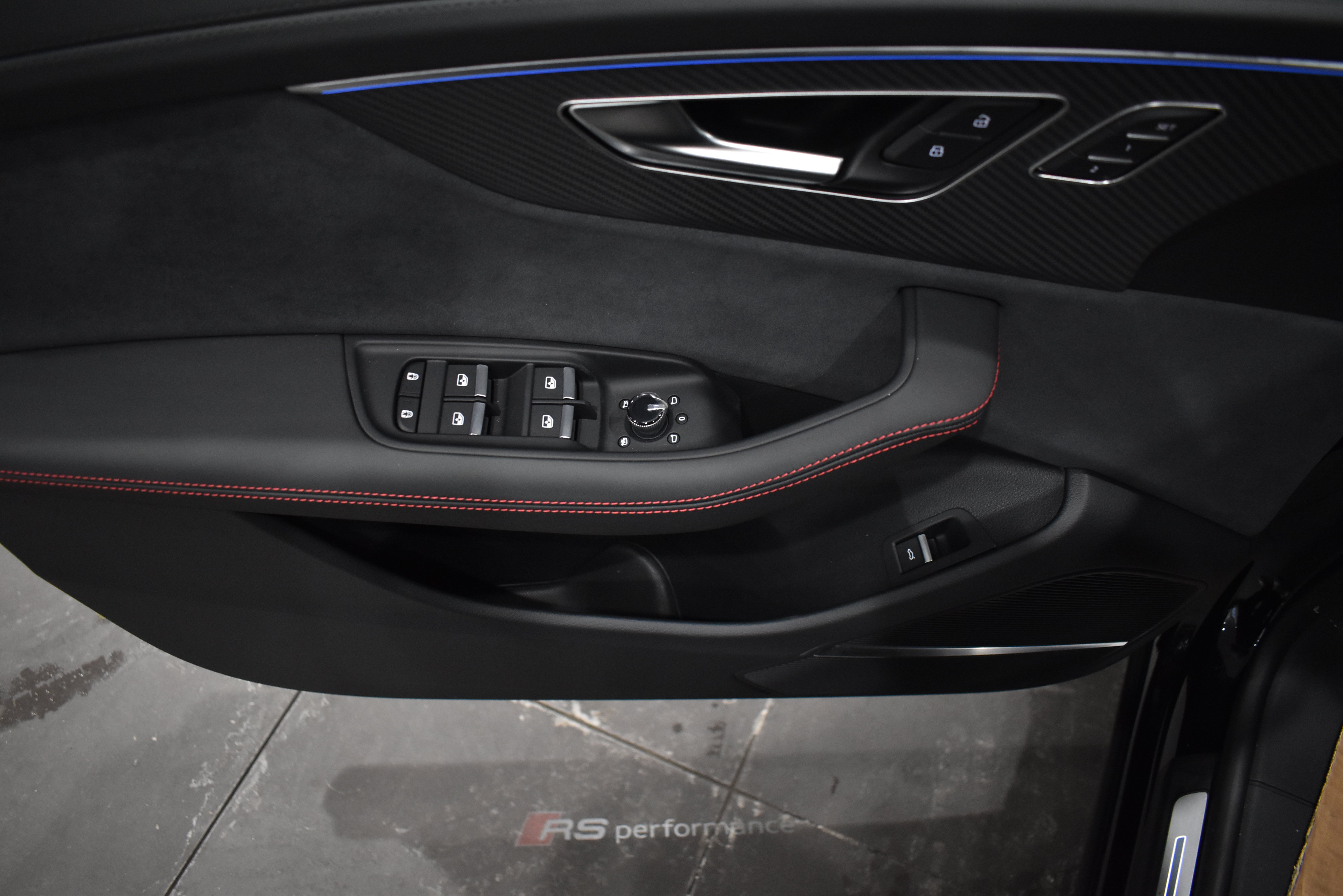 New 2026 Audi RS Q8 performance image 39