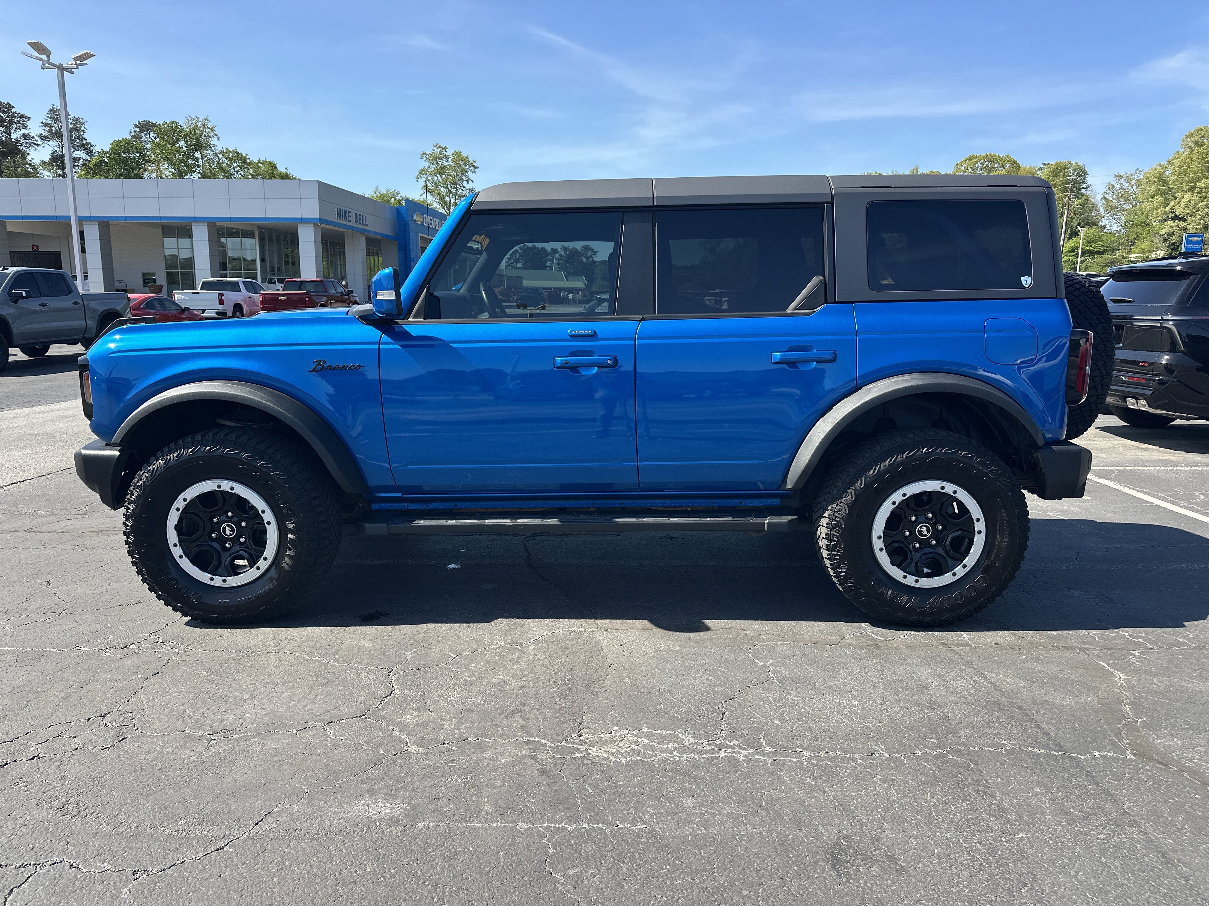 Used 2023 Ford Bronco Outer Banks w/ Sasquatch Package image 6