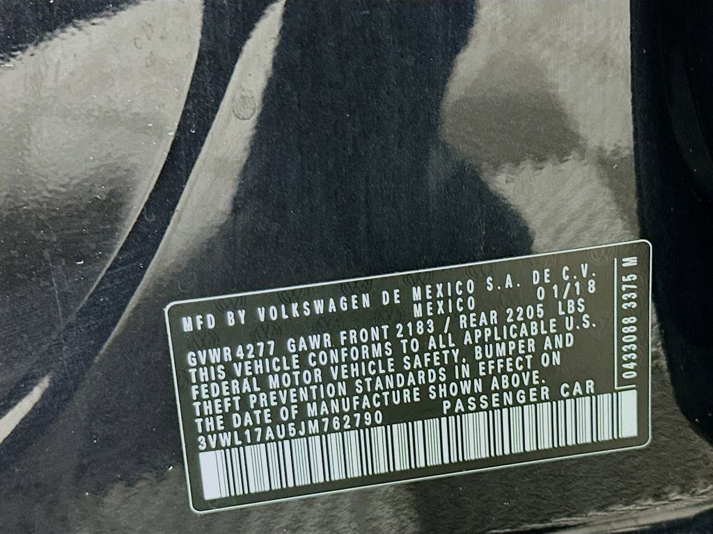 Used 2018 Volkswagen Golf SEL image 33