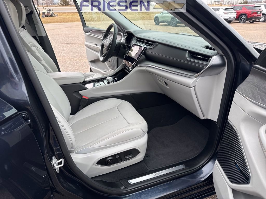 Used 2022 Jeep Grand Cherokee Overland image 29