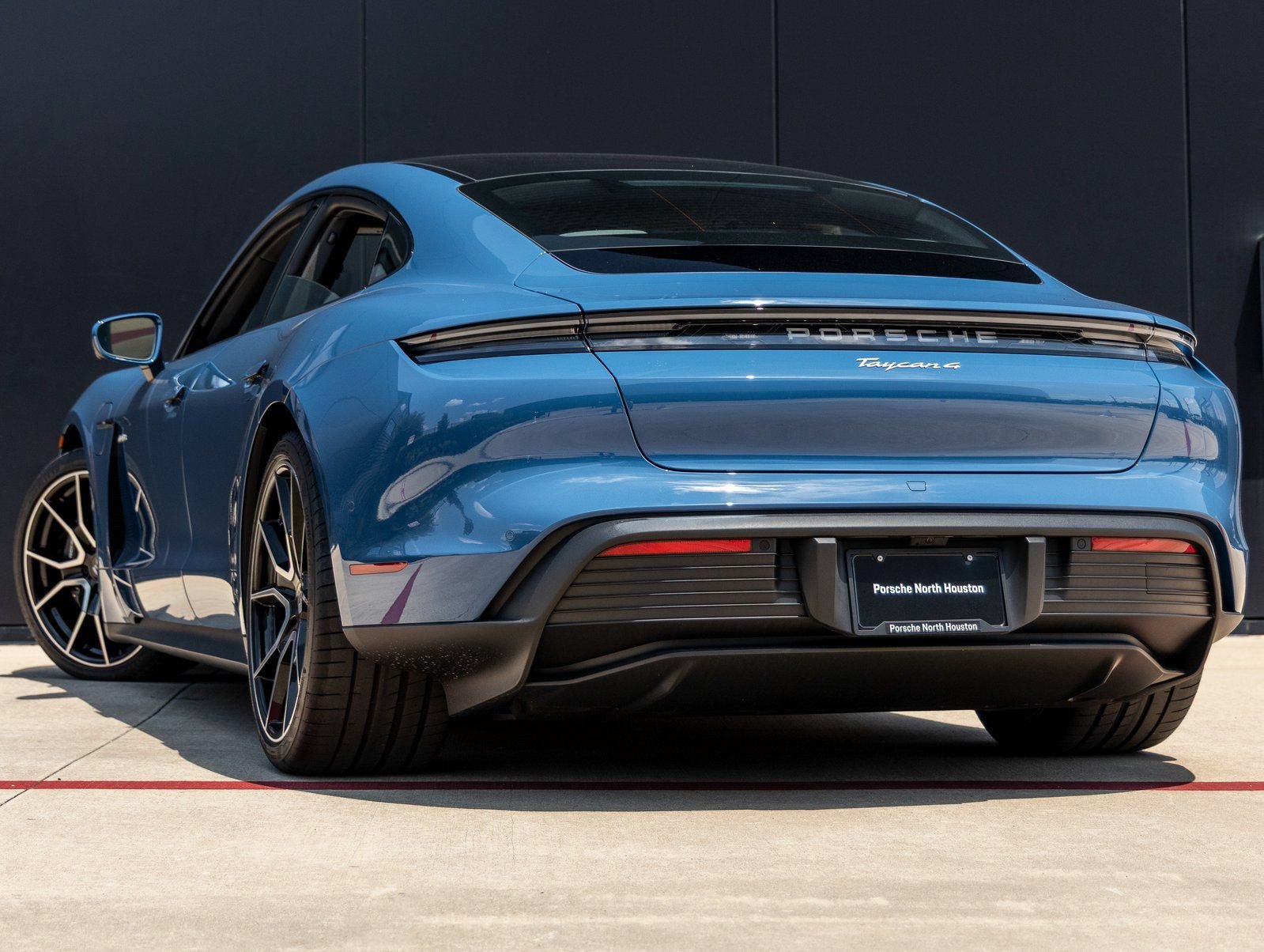 Certified 2025 Porsche Taycan AWD/4WD image 3