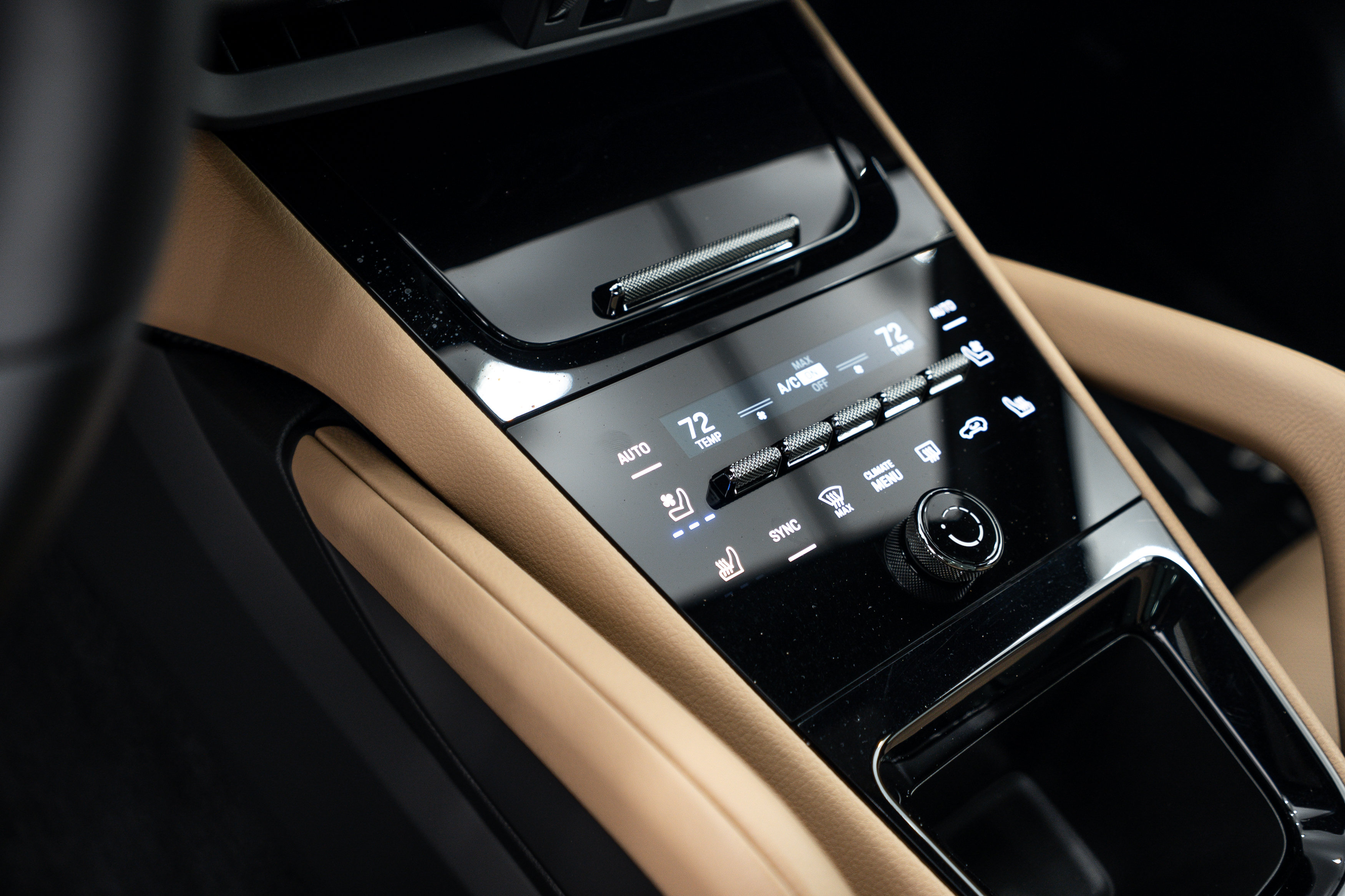 Certified 2026 Porsche Cayenne AWD/4WD image 17