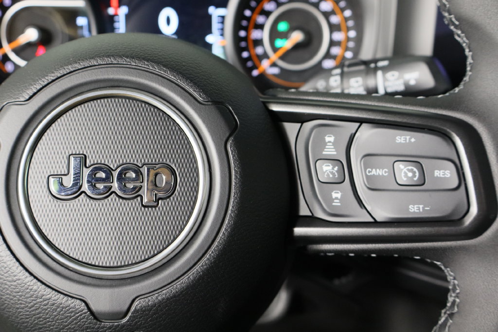 New 2026 Jeep Wrangler Unlimited Rubicon AWD/4WD image 10