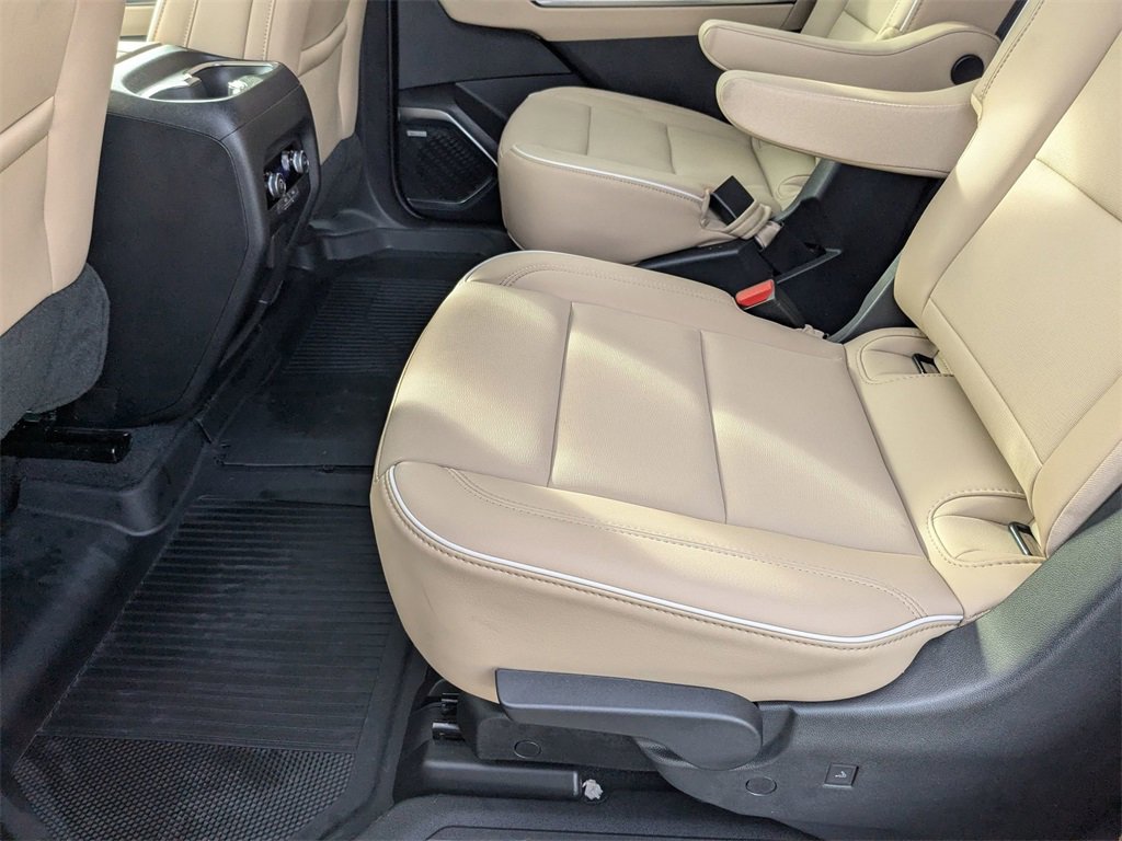 Certified 2025 Buick Enclave Preferred w/ Power Package image 25