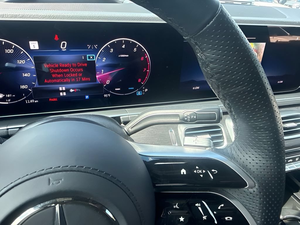 Used 2025 Mercedes-Benz GLS 450 4MATIC image 15