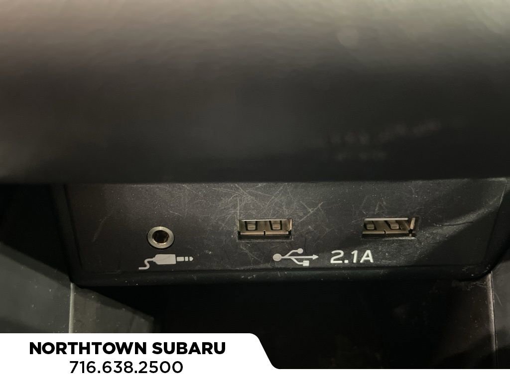 Used 2022 Subaru Outback Premium image 10