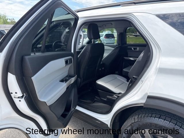 Used 2021 Ford Explorer XLT w/ XLT Sport Appearance Package AWD/4WD image 25