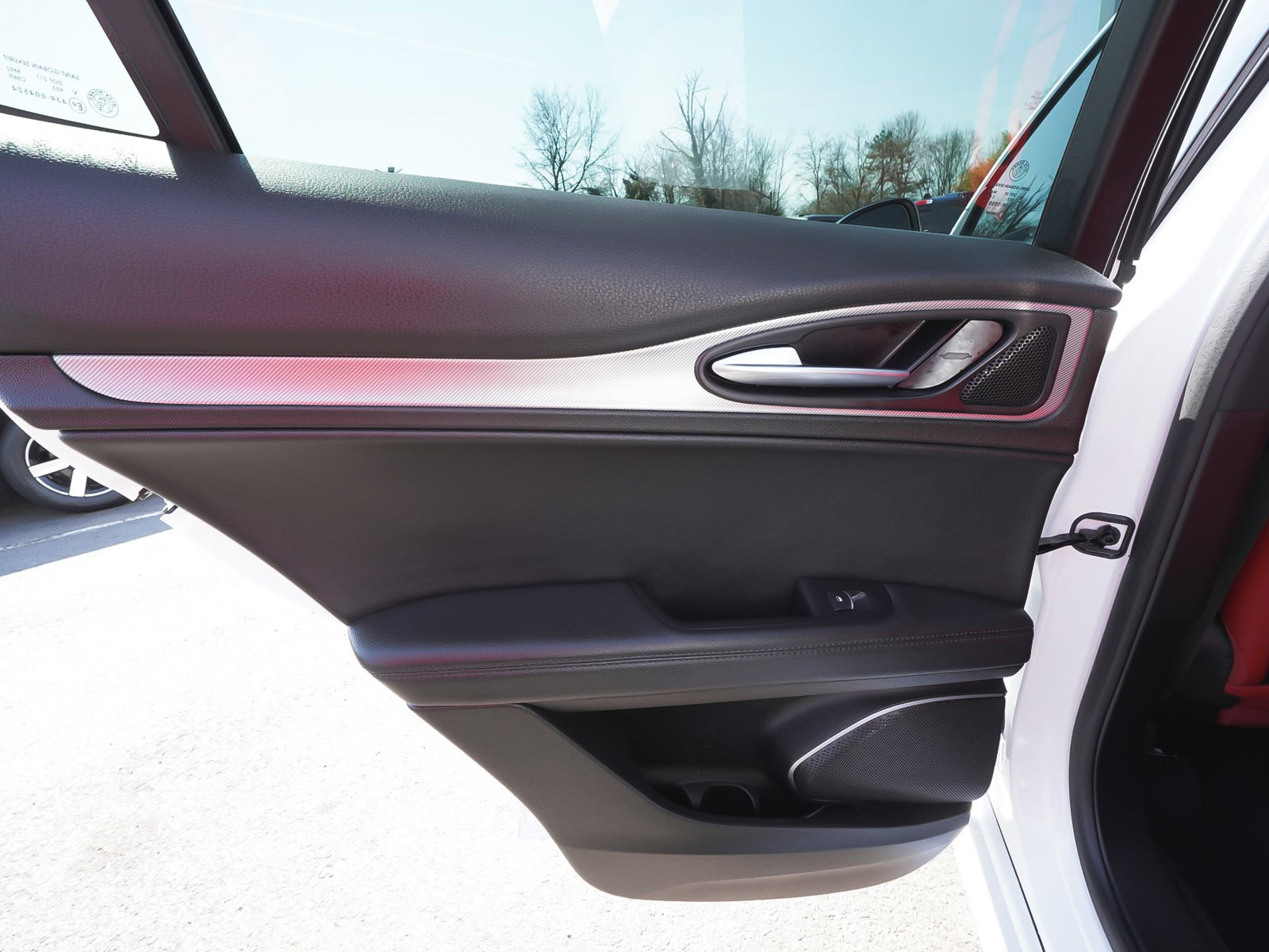 Used 2023 Alfa Romeo Stelvio Veloce image 11