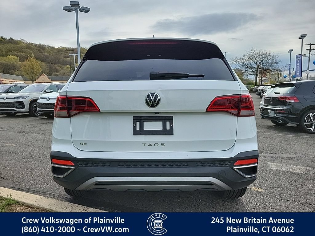 Certified 2022 Volkswagen Taos SE w/ Driver Assistance Package FWD image 31