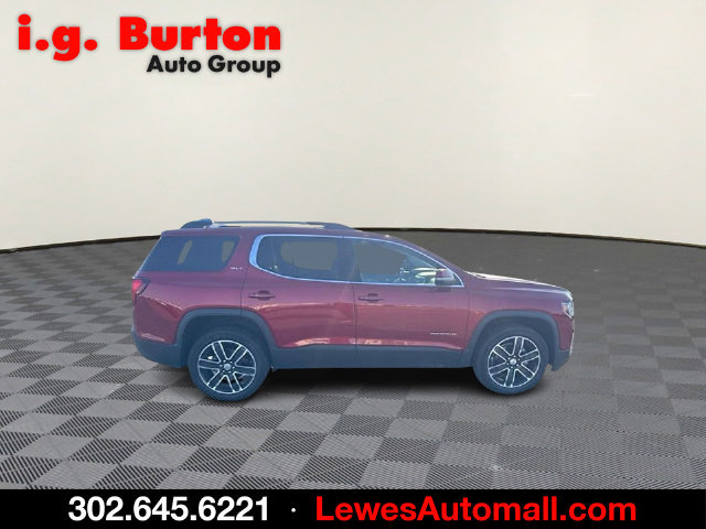 Used 2023 GMC Acadia SLT w/ Technology Package FWD image 2