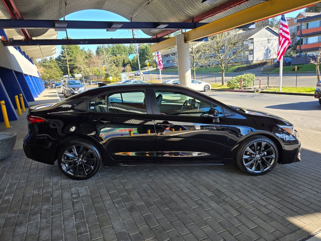 Used 2024 Toyota Corolla XSE image 4