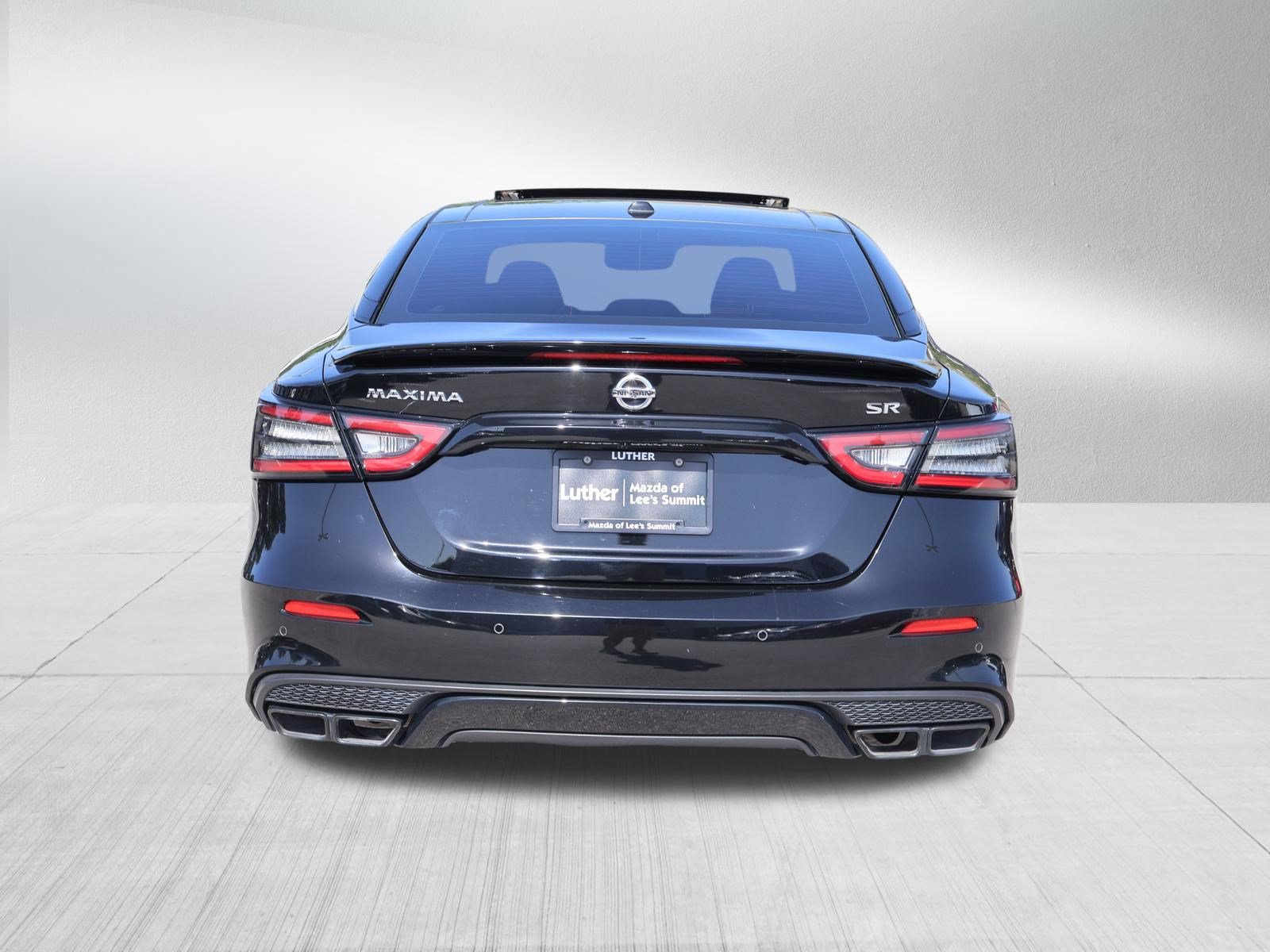 Used 2022 Nissan Maxima SR w/ Sport Mat Group FWD image 6