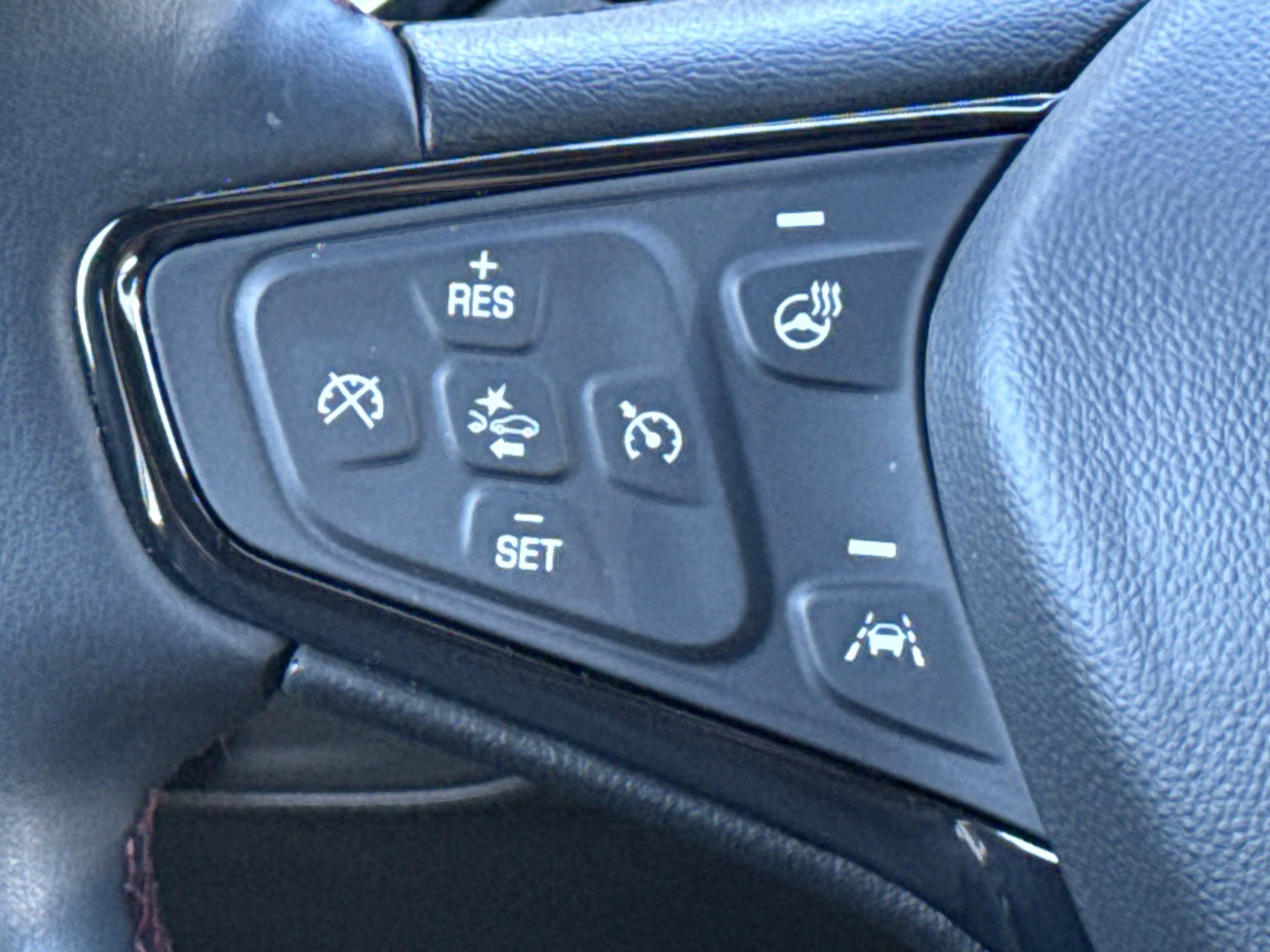 Certified 2024 Chevrolet Equinox RS w/ RS Leather Package image 19