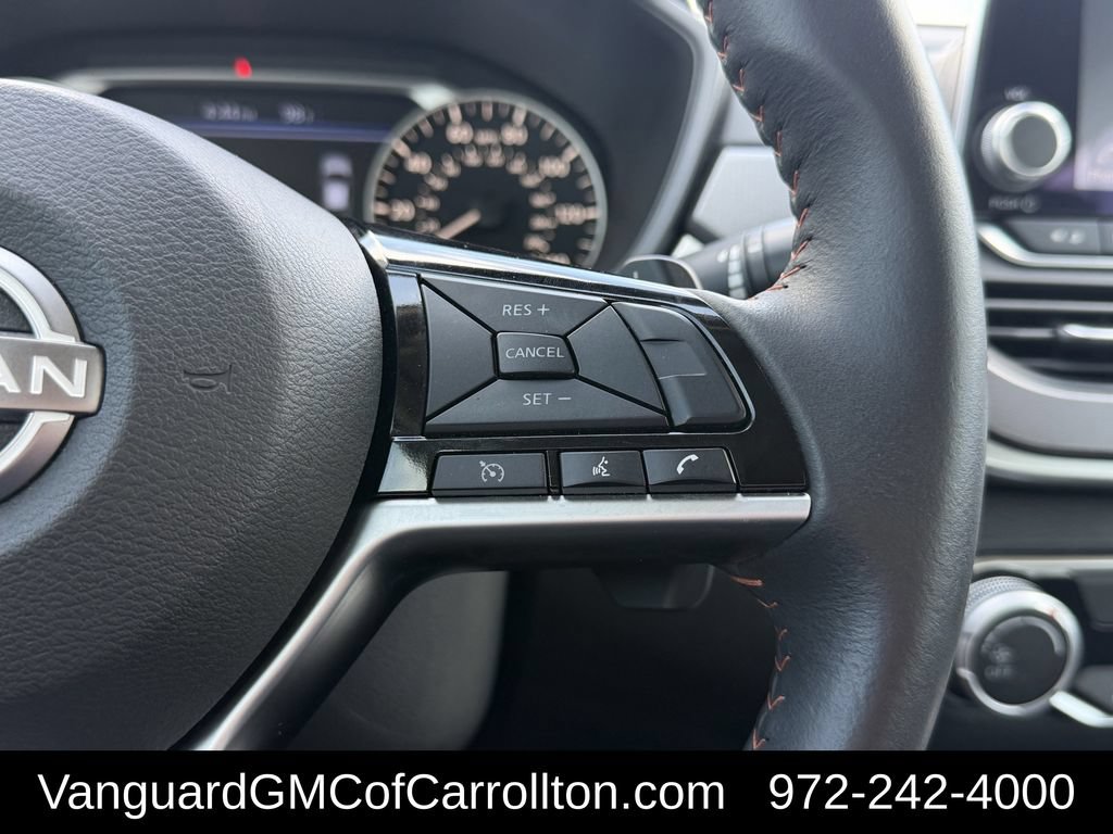 Used 2024 Nissan Altima 2.5 SR AWD/4WD image 16