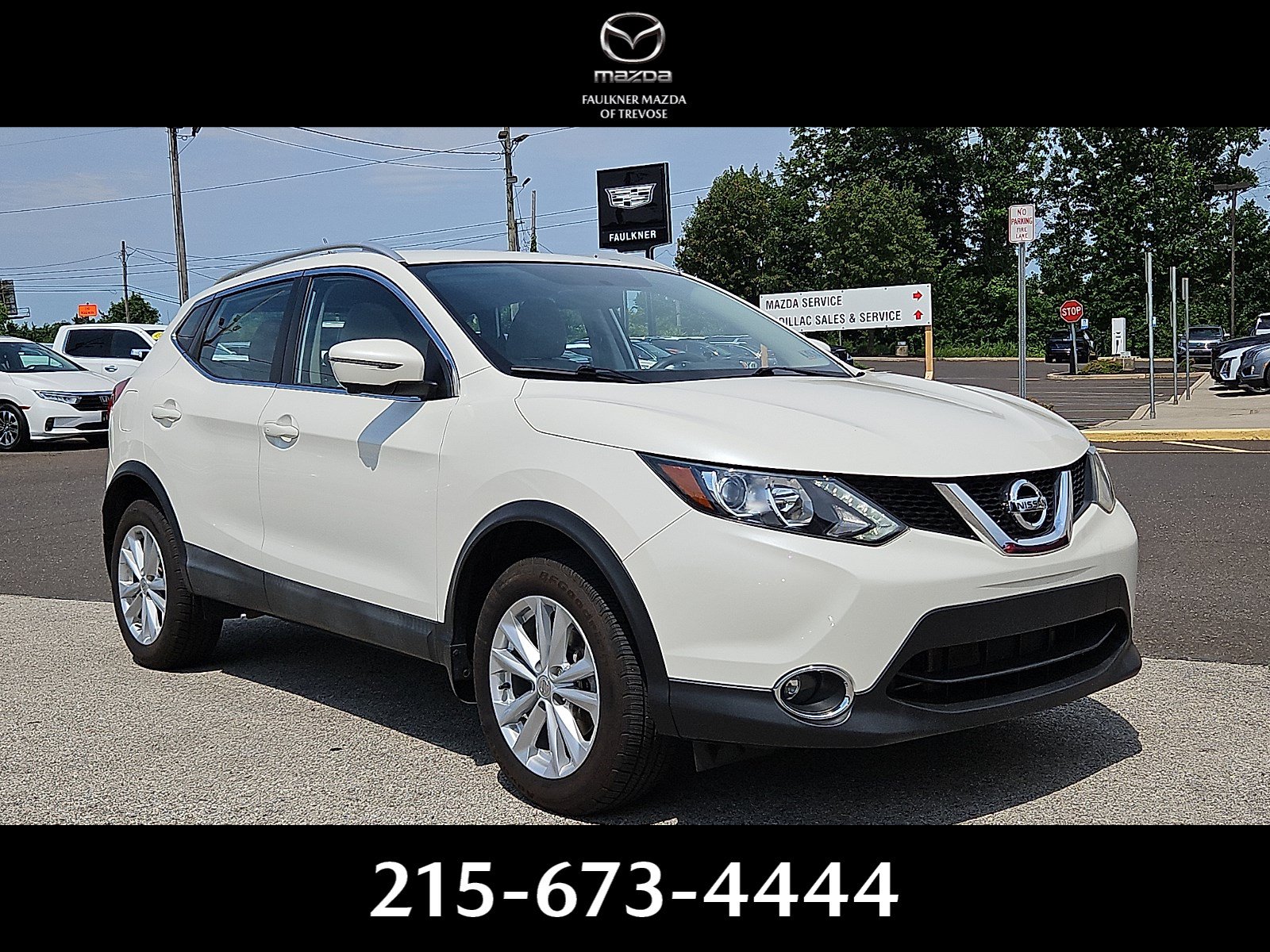 Used 2018 Nissan Rogue Sport SV w/ SV Technology Package AWD/4WD image 1