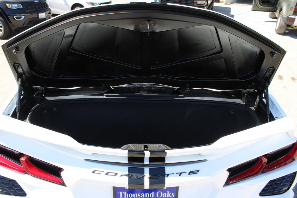 Used 2021 Chevrolet Corvette Stingray Premium Conv w/ Z51 Performance Package RWD image 11