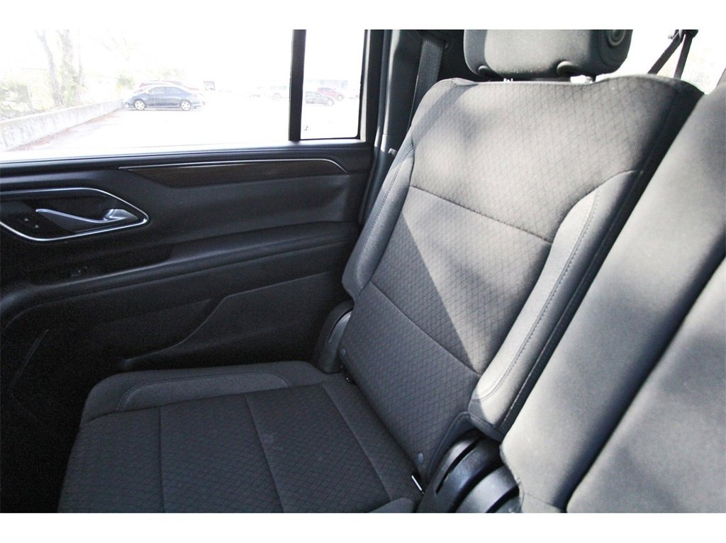 Used 2024 GMC Yukon XL SLE w/ Gmc Pro Safety Plus Package image 11