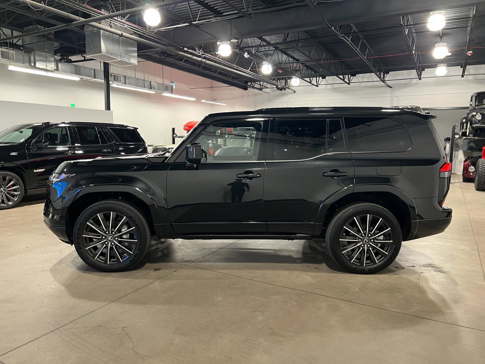 Used 2026 Lexus GX 550 w/ Cold Area Package image 6