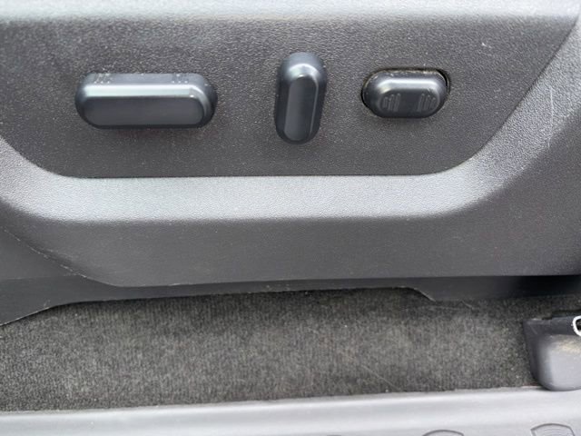 Used 2016 Ford F250 Lariat w/ Lariat Ultimate Package AWD/4WD image 26