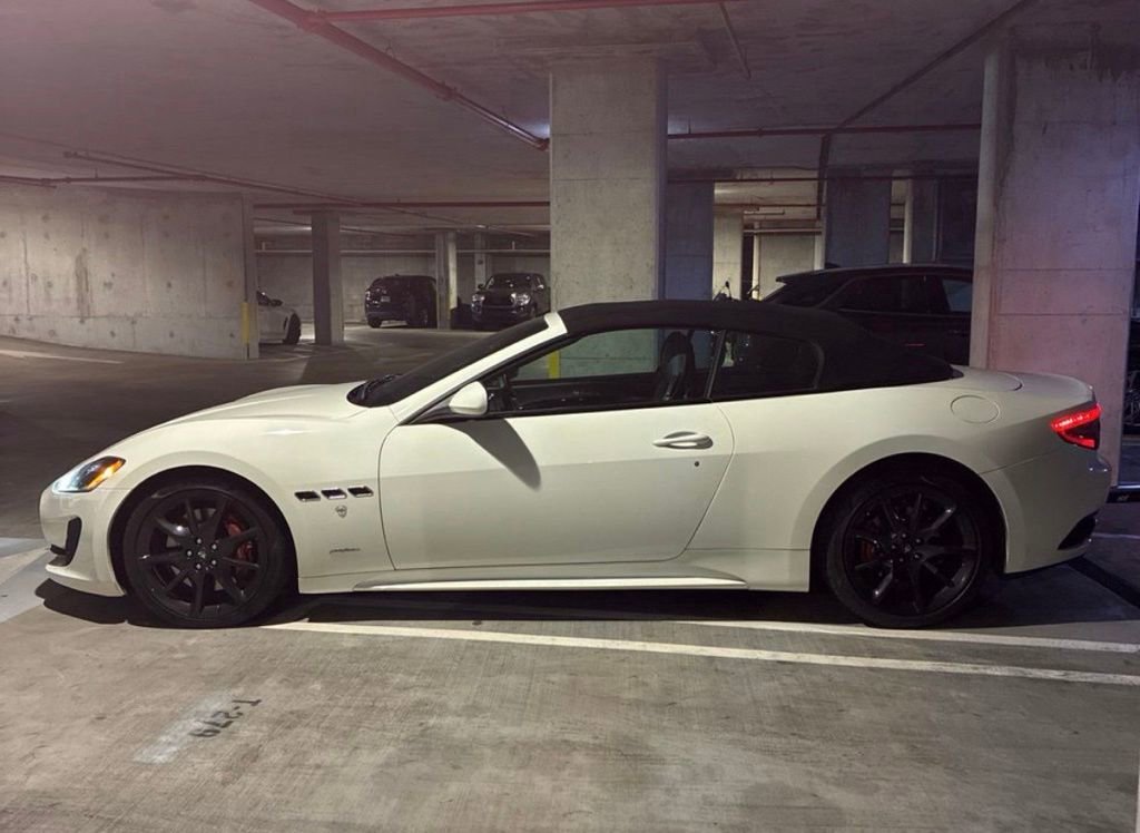 Used 2016 Maserati GranTurismo Sport image 3