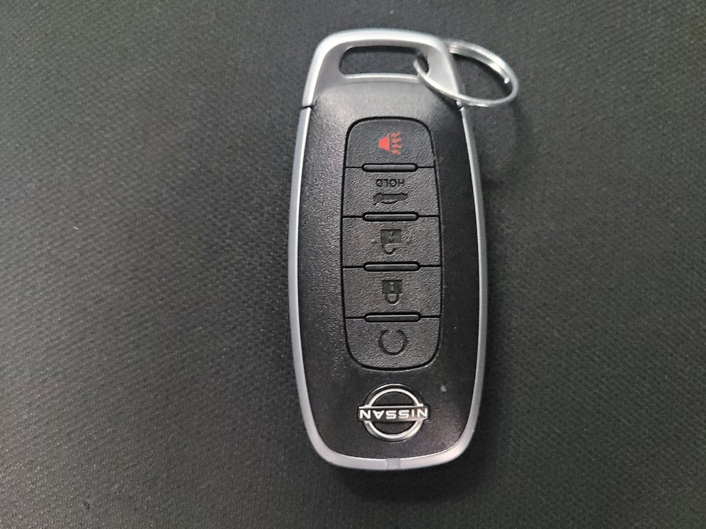 Used 2025 Nissan Sentra SV FWD image 32