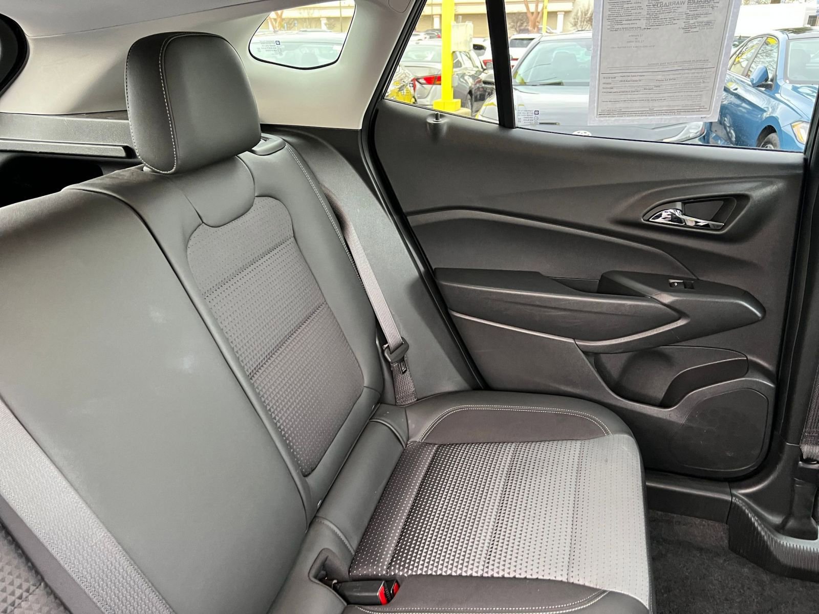 Used 2025 Chevrolet Trax LT image 35