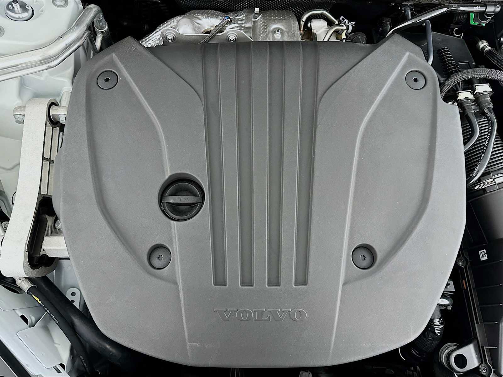 New 2026 Volvo XC60 B5 Ultra w/ Climate Package PRO image 29