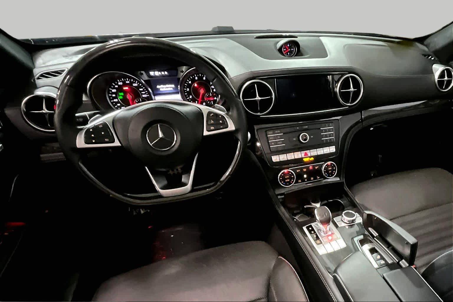 Used 2018 Mercedes-Benz SL 550 image 15