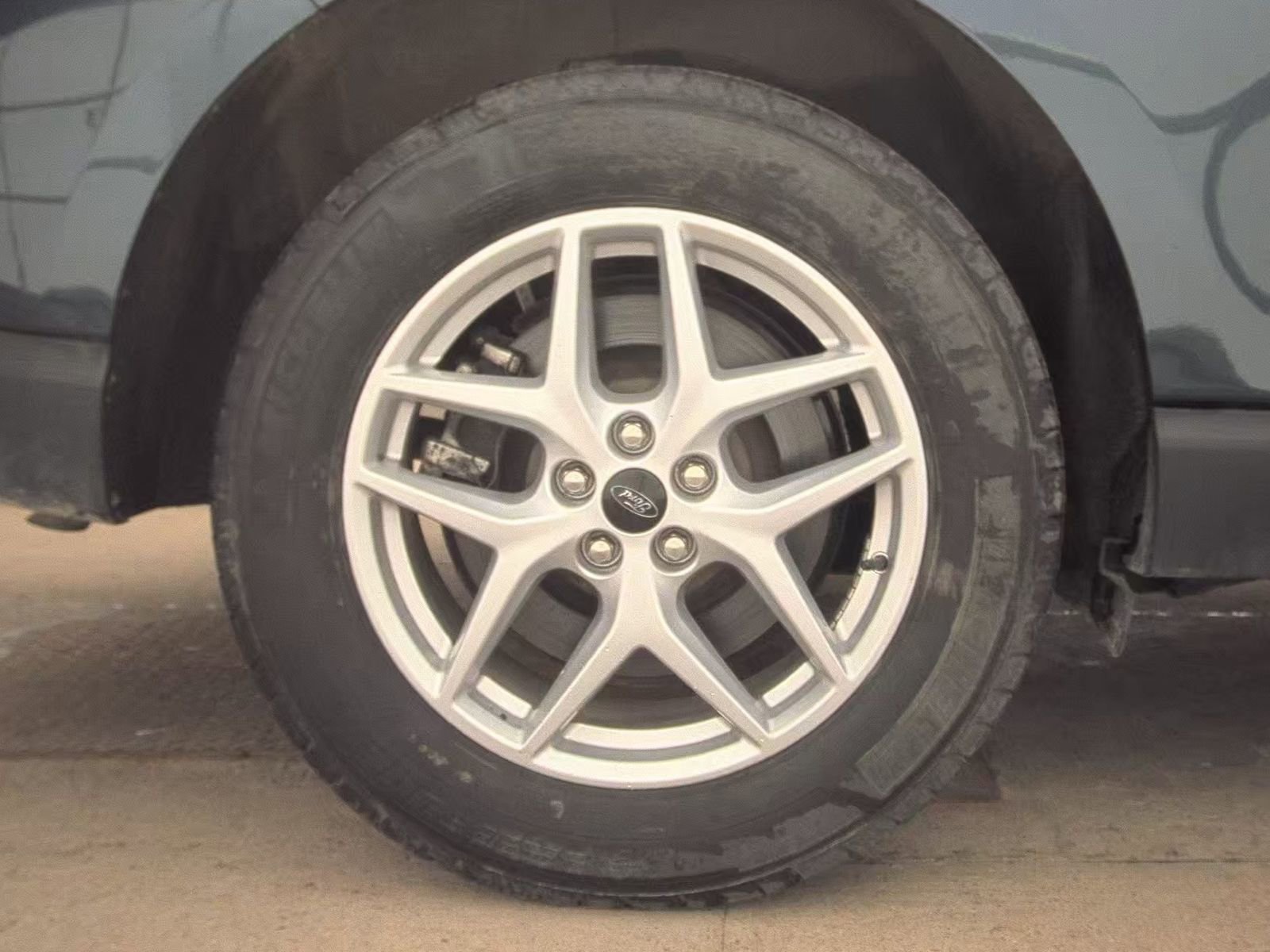 Used 2023 Ford Edge SEL w/ Convenience Package image 16