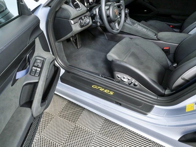 Certified 2023 Porsche 718 Cayman GT4 RS RWD image 8