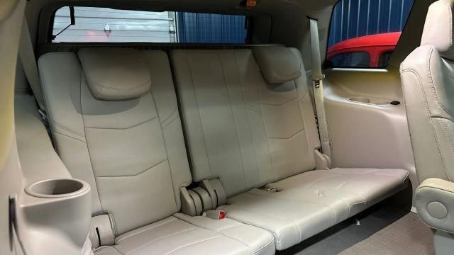 Used 2019 Cadillac Escalade Premium Luxury image 20