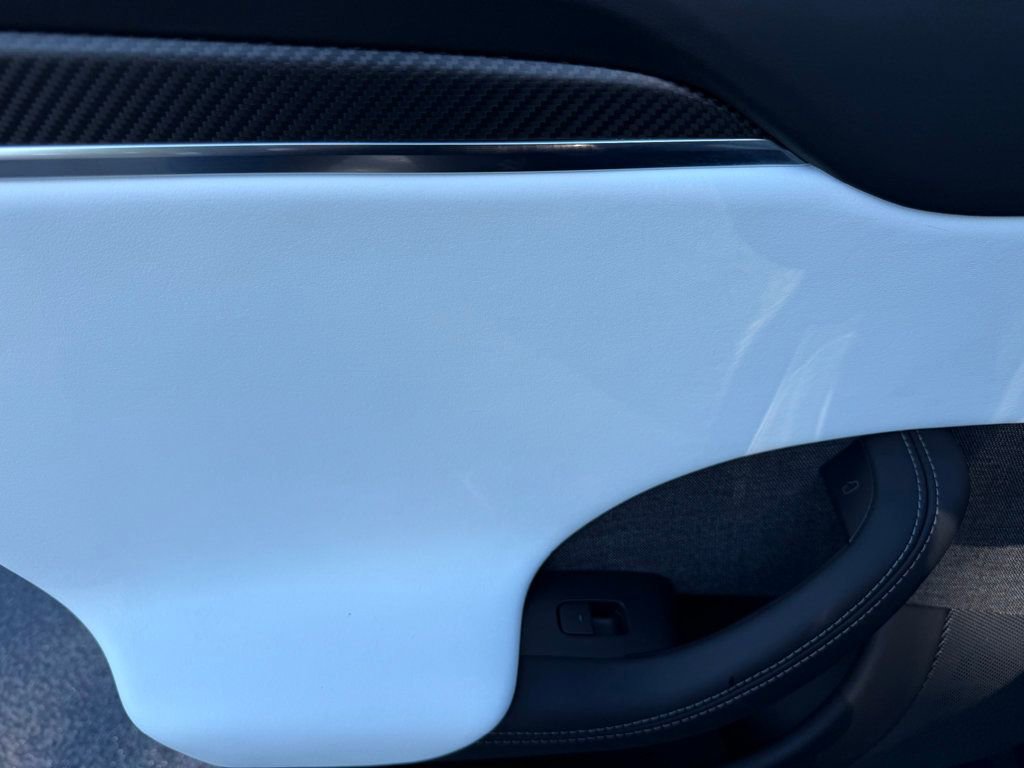 Used 2022 Tesla Model S Plaid image 25