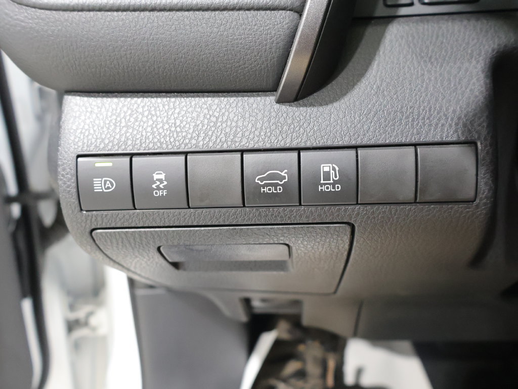 Used 2024 Toyota Camry SE w/ Audio Upgrade Package FWD image 32
