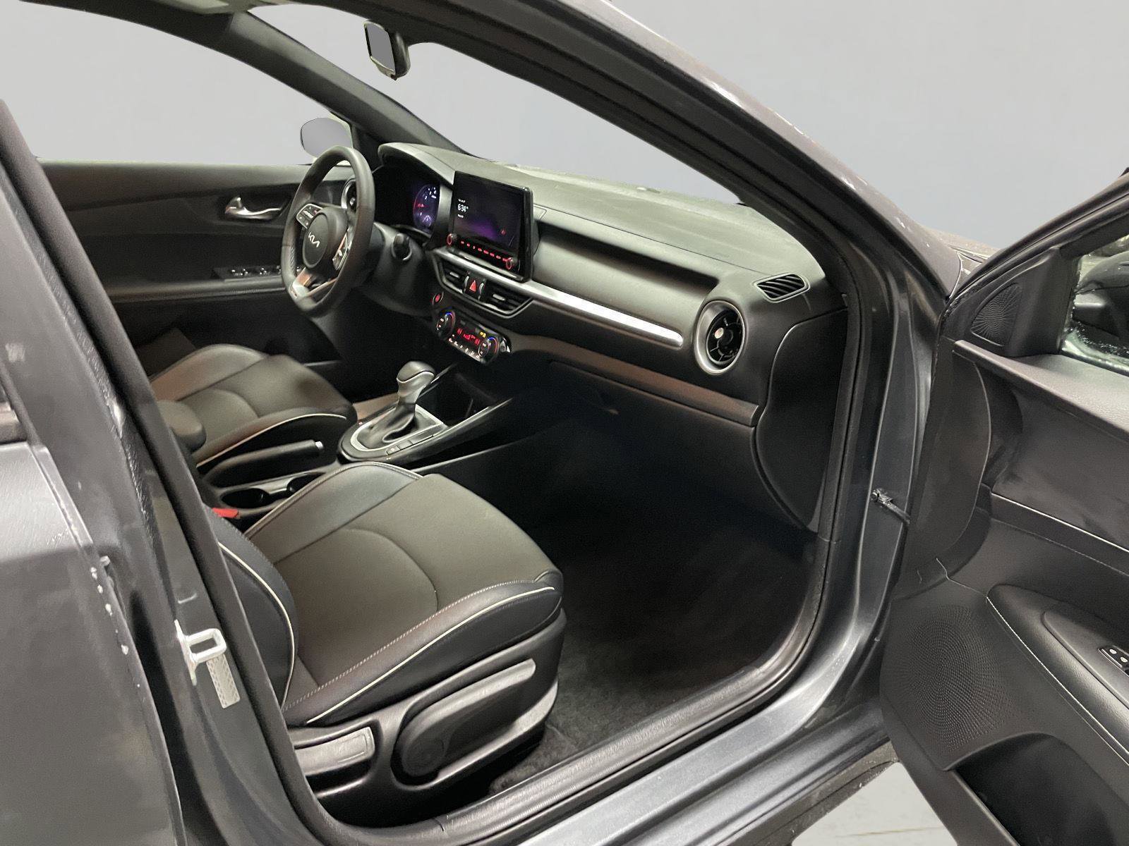 Used 2023 Kia Forte GT-Line image 18