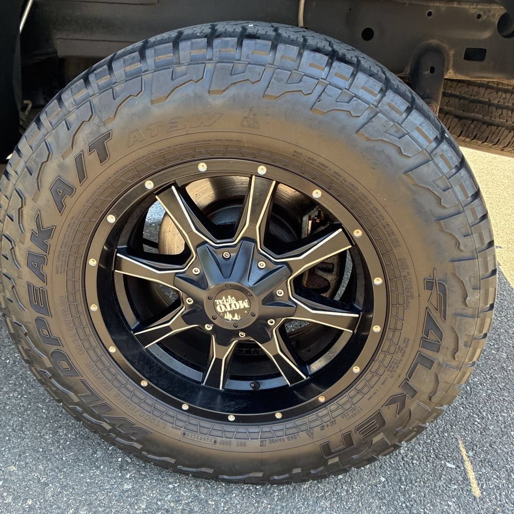 Used 2015 RAM 2500 Laramie AWD/4WD image 12